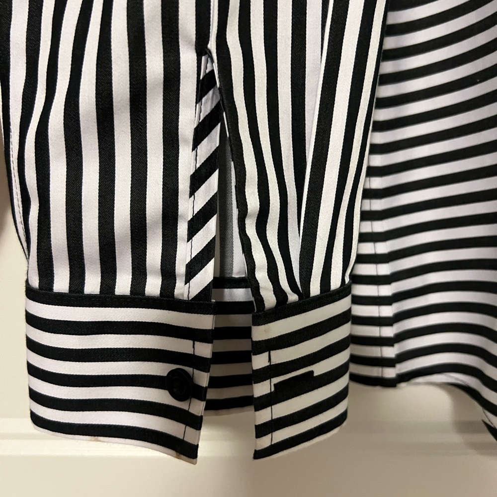 Chico's Black and White Striped No Iron Blouse - Picture 6 of 9